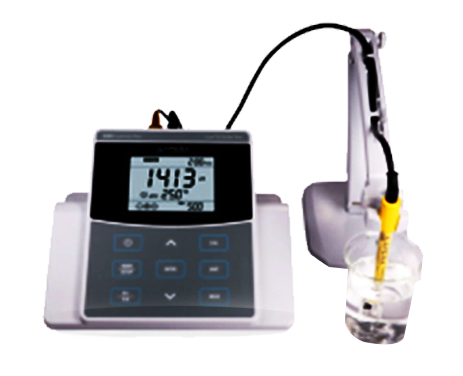 EC820 Kit de conductimètre de paillasse de précision